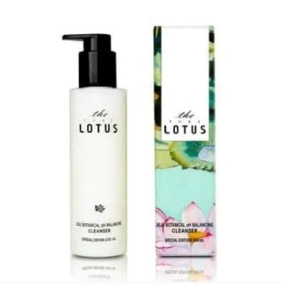 The Pure Lotus Jeju Botanical pH Balancing Cleanser NIB - Picture 2 of 3